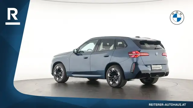 BMW X3 view 4