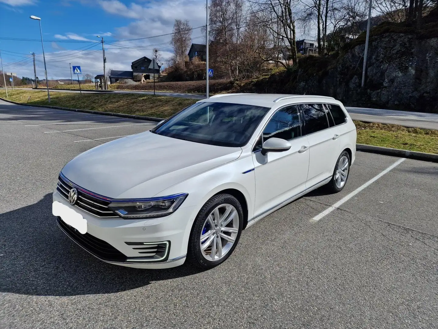Volkswagen Passat bijela - 1