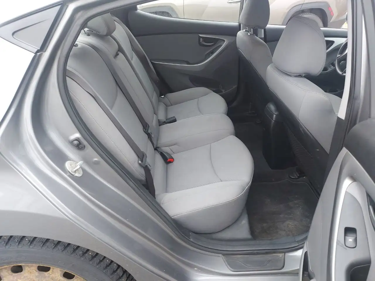 Hyundai ELANTRA снимка Hyundai ELANTRA