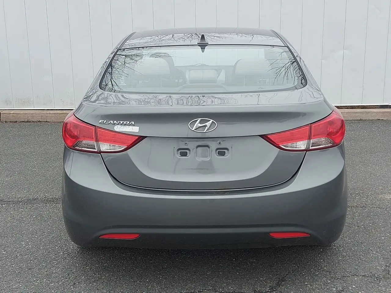 Hyundai ELANTRA снимка Hyundai ELANTRA
