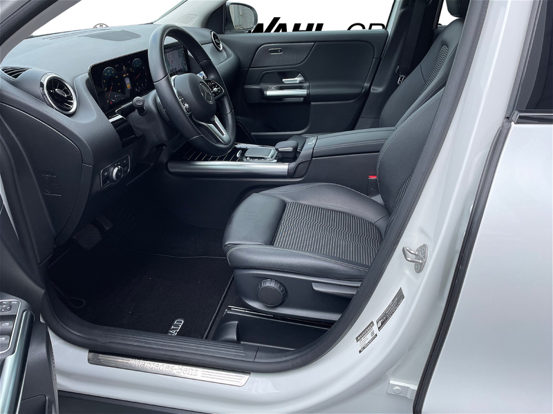Mercedes-Benz GLA 180 PROGRESSIVE PANO 360° KAMERA ALU 18" — photo 9