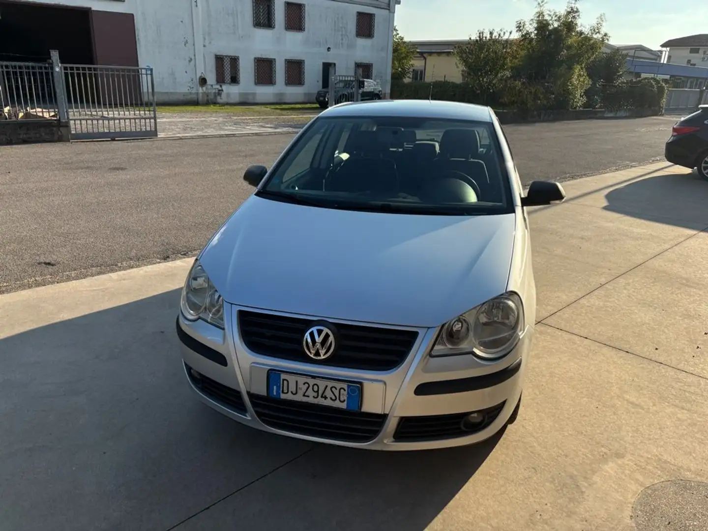 Volkswagen Polo Polo IV 5p 1.2 Benzina 60cv Argento - 2