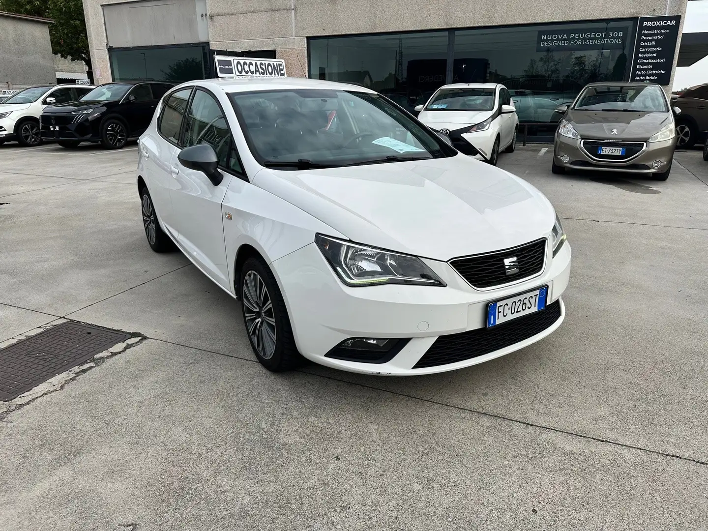 SEAT Ibiza Ibiza IV 2012 Berlina 5p 1.4 tdi cr Connect 75cv Blanc - 2