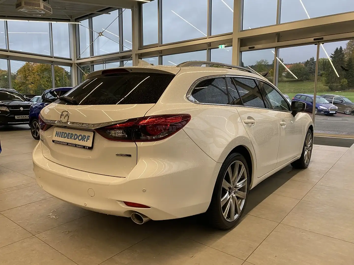 Mazda 6 Kombi 2.0 Exclusive Leder Weiß - 2