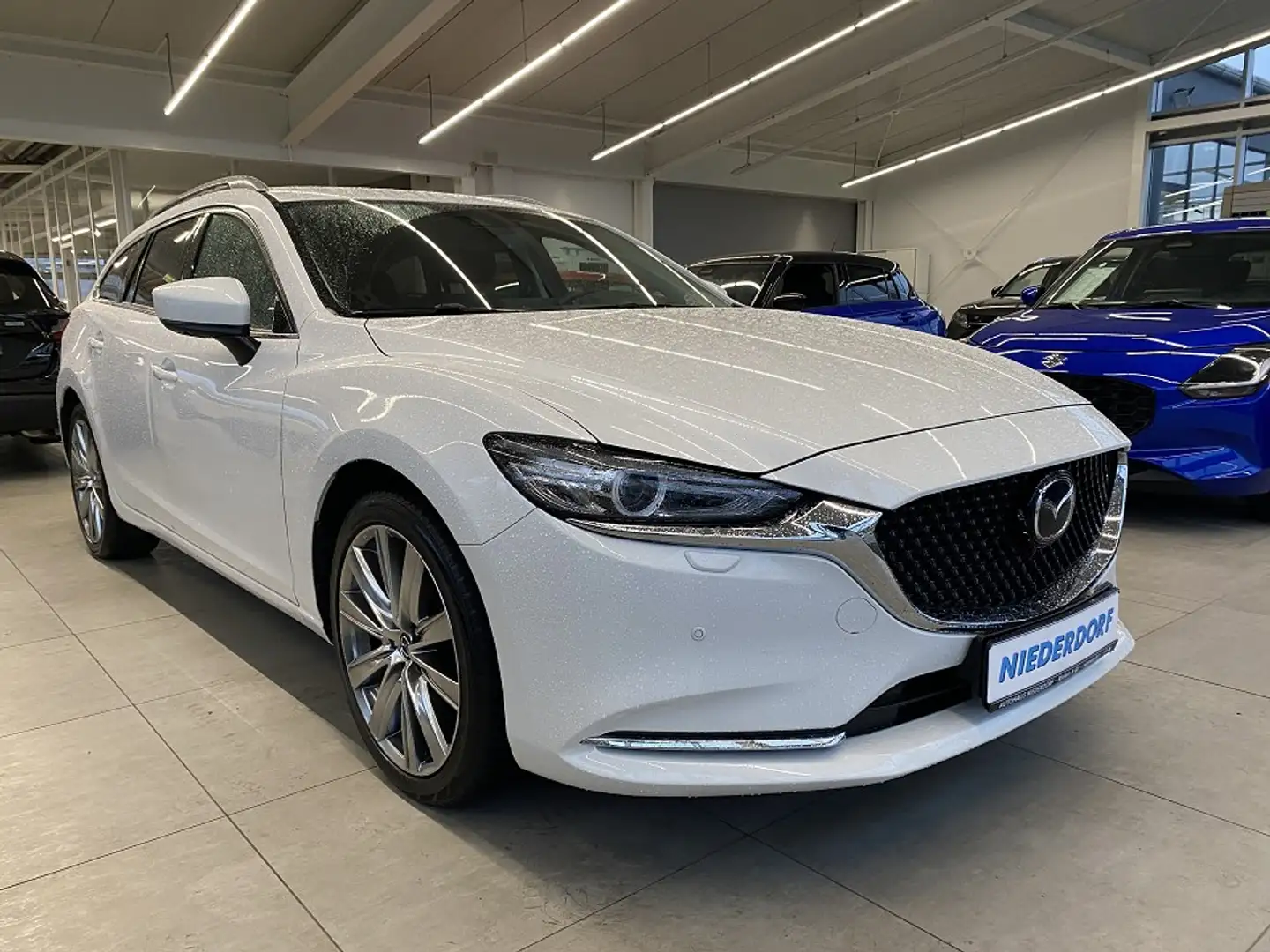 Mazda 6 Kombi 2.0 Exclusive Leder Weiß - 1