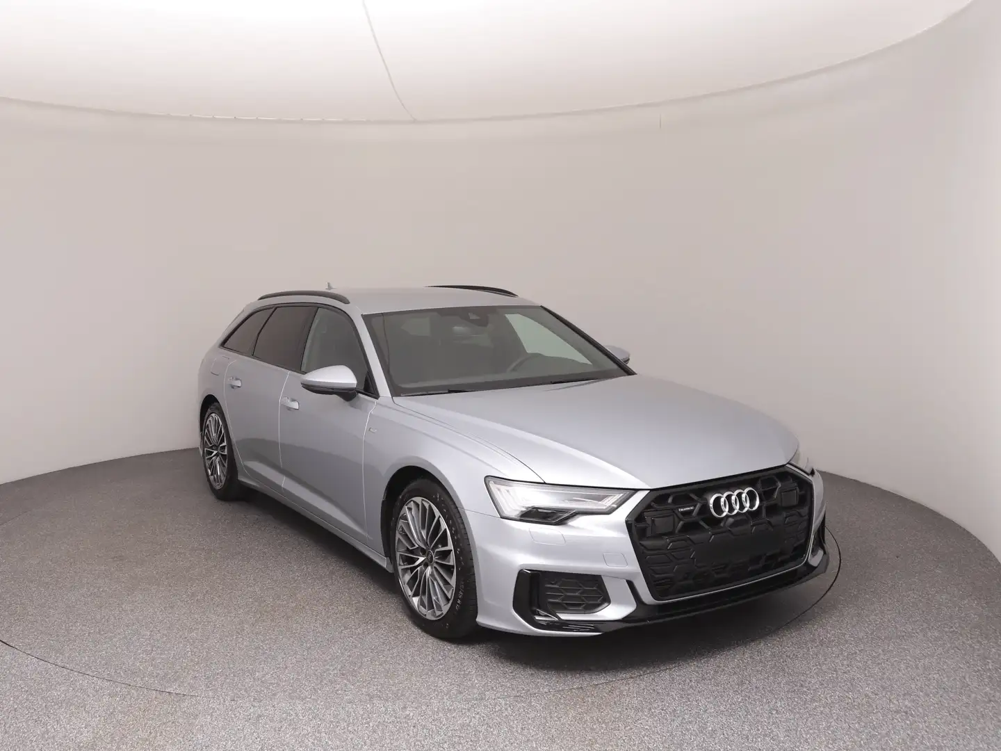 Audi A6 55 TFSI e quattro S line Silber - 2