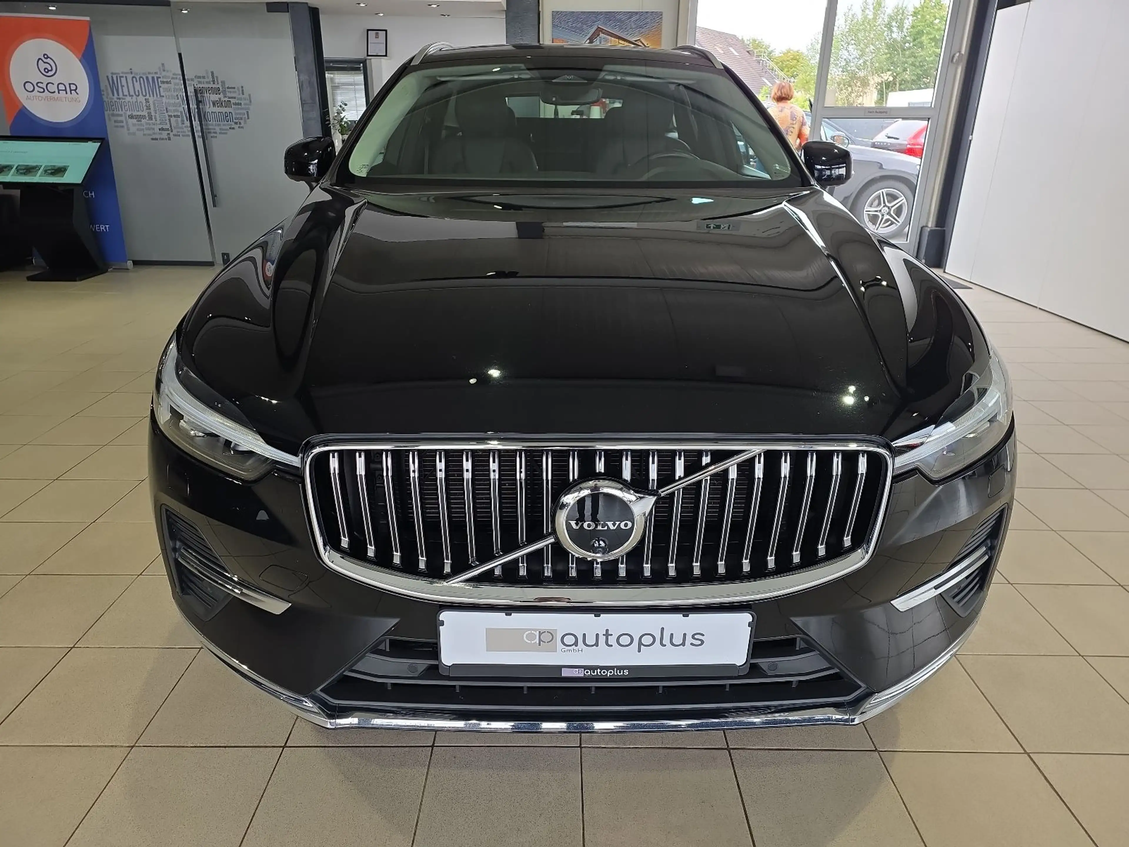 Volvo XC60 B5 Inscription ACC AHK Sitzbelüftung 360° — photo 3