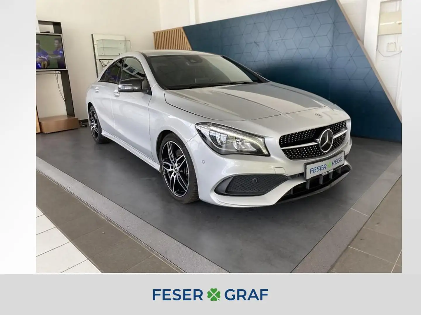 Mercedes-Benz CLA 220 d AMG Line Navi*SHZ*Leder*RFK*Tempomat* Silber - 1