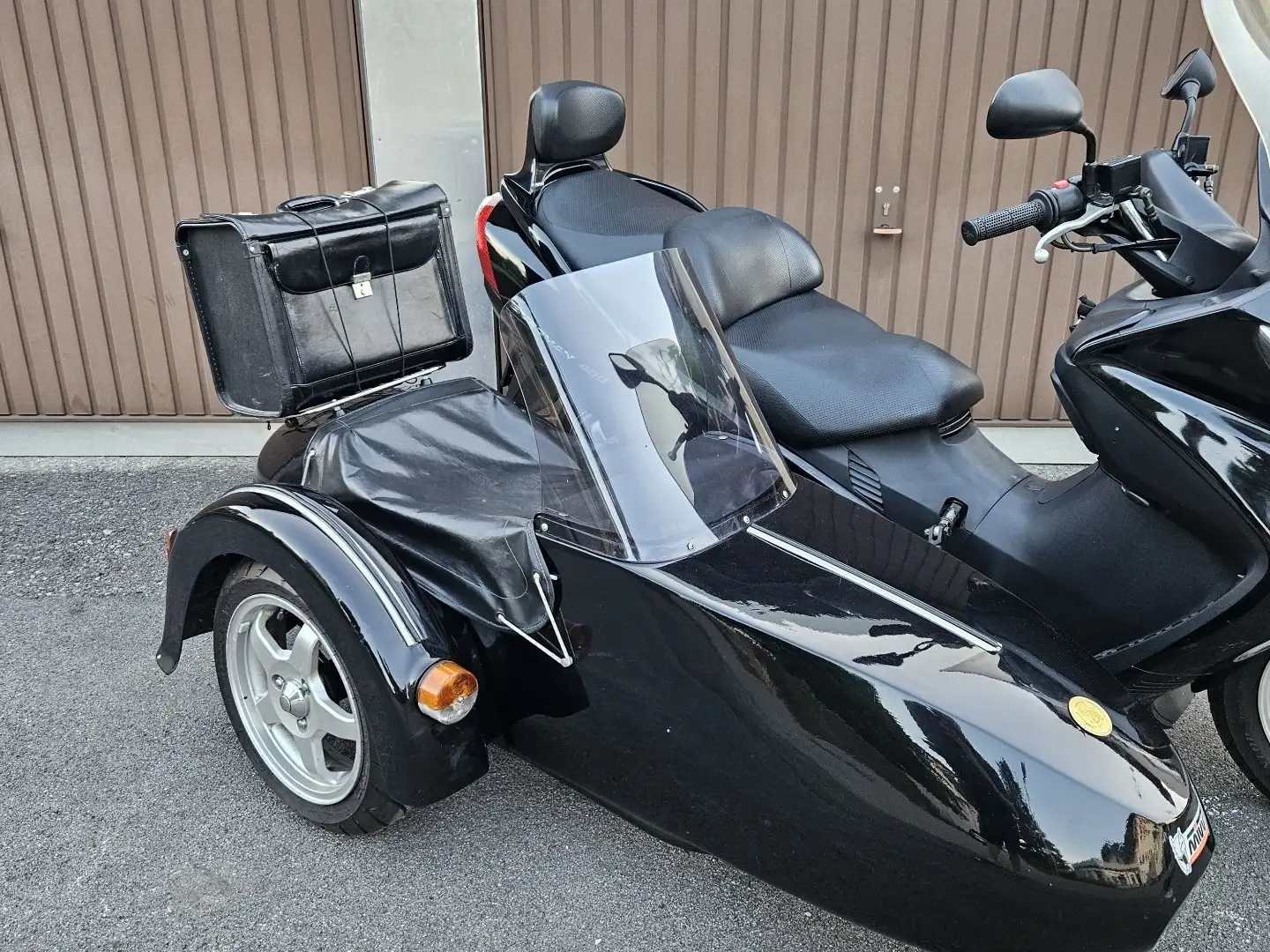 Suzuki Burgman 400 Gespann Negru - 2
