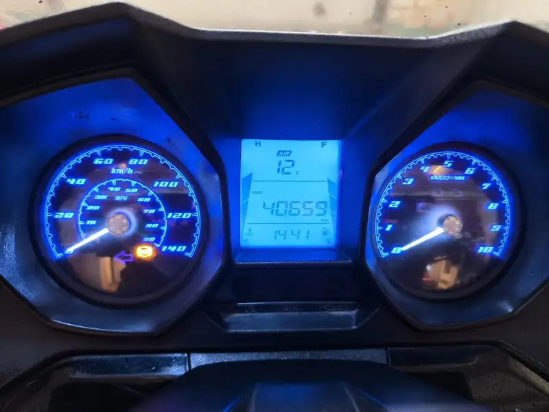 Kymco DOWNTOWN 125I - foto 2