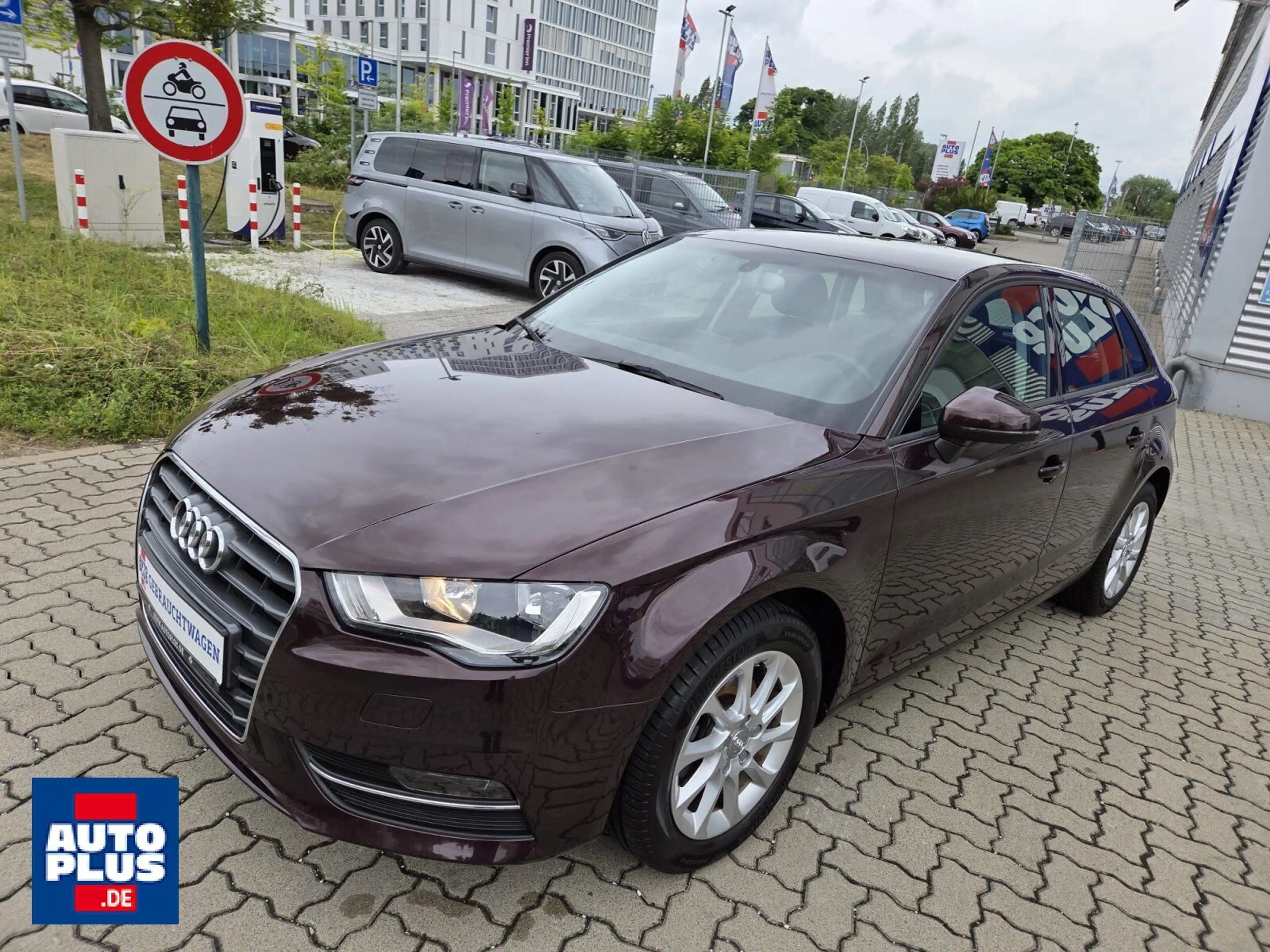 Audi A3 1.2 TFSI Sportback NAVI+PDC+SITZHZG+HU NEU+G
