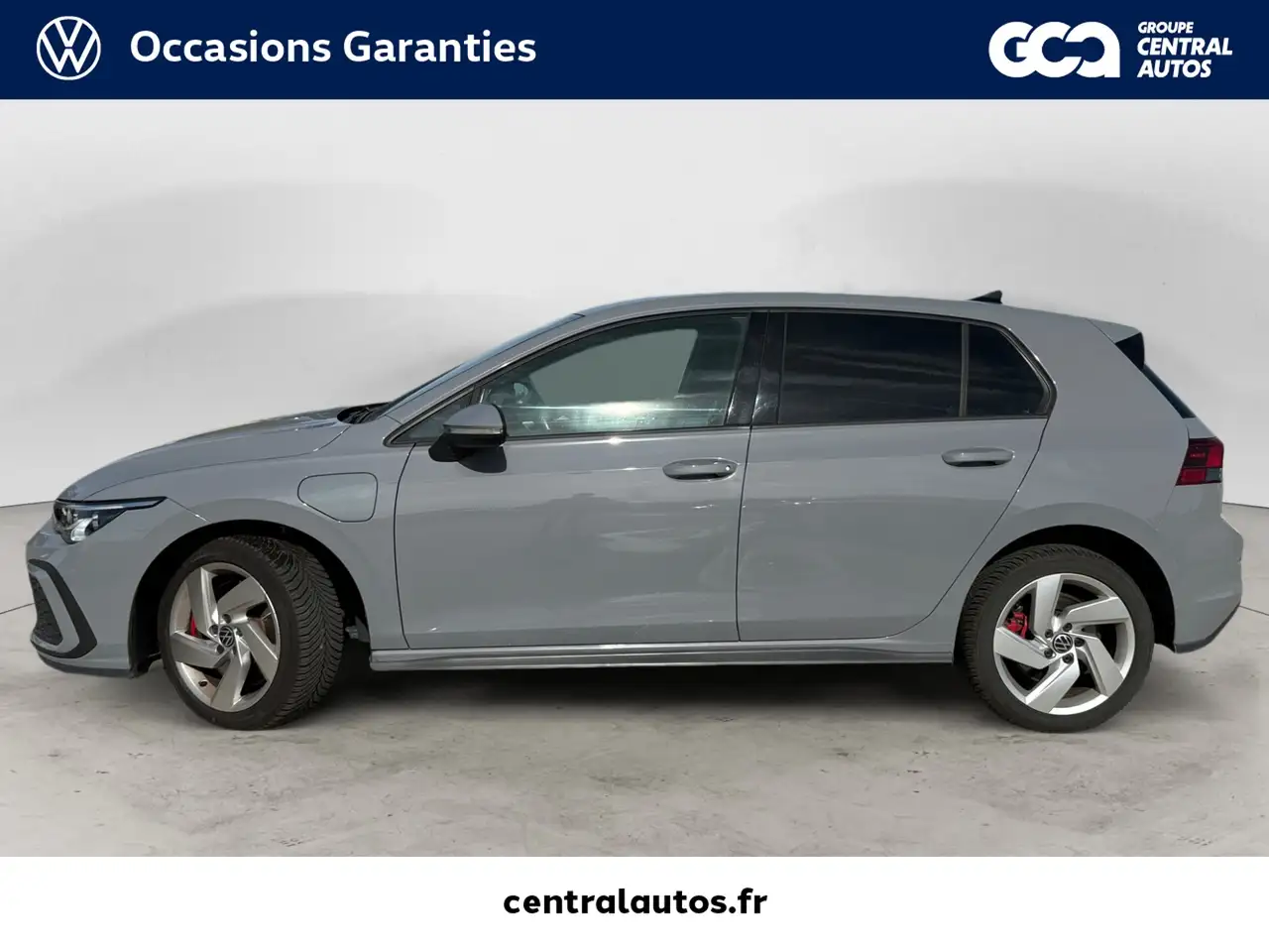 Volkswagen Golf Standard Model — photo 2