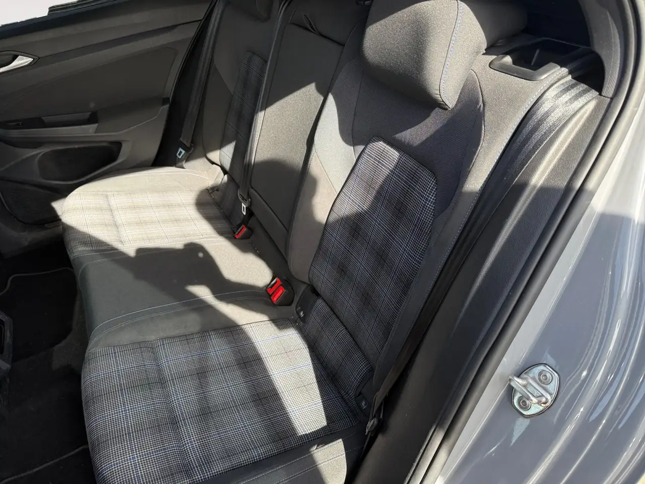 Volkswagen Golf Standard Model — photo 14