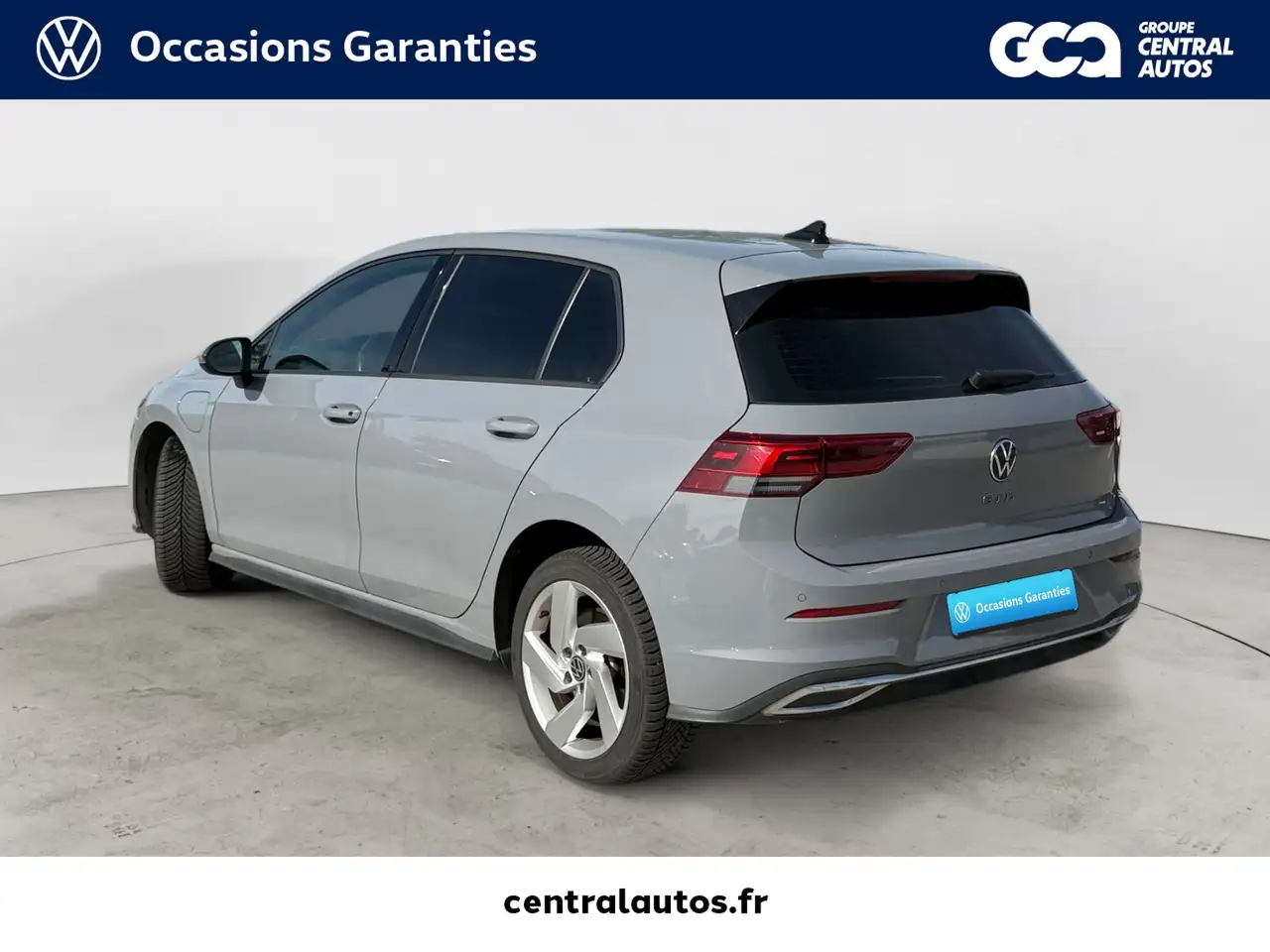 Volkswagen Golf Standard Model — photo 3