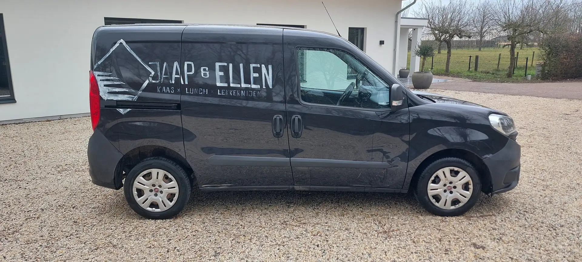 Fiat Doblo Strada 1.3 MJ L1H1 Actual Zwart - 2
