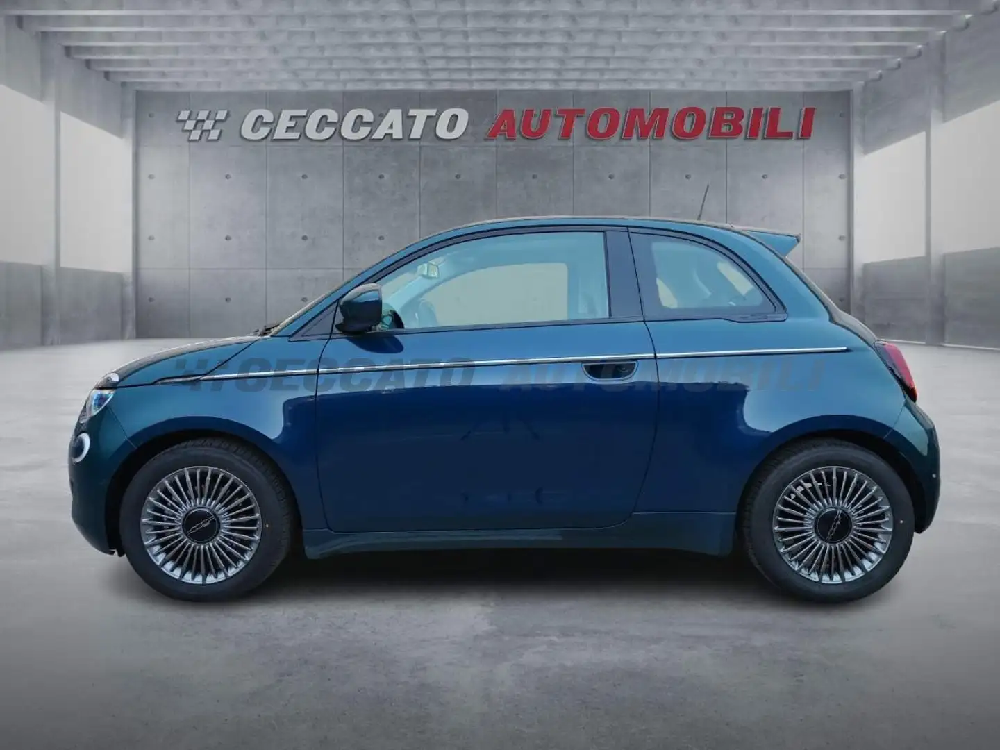 Fiat 500e 500e 42 kWh Icon Groen - 2