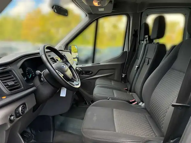 Ford Transit view 8