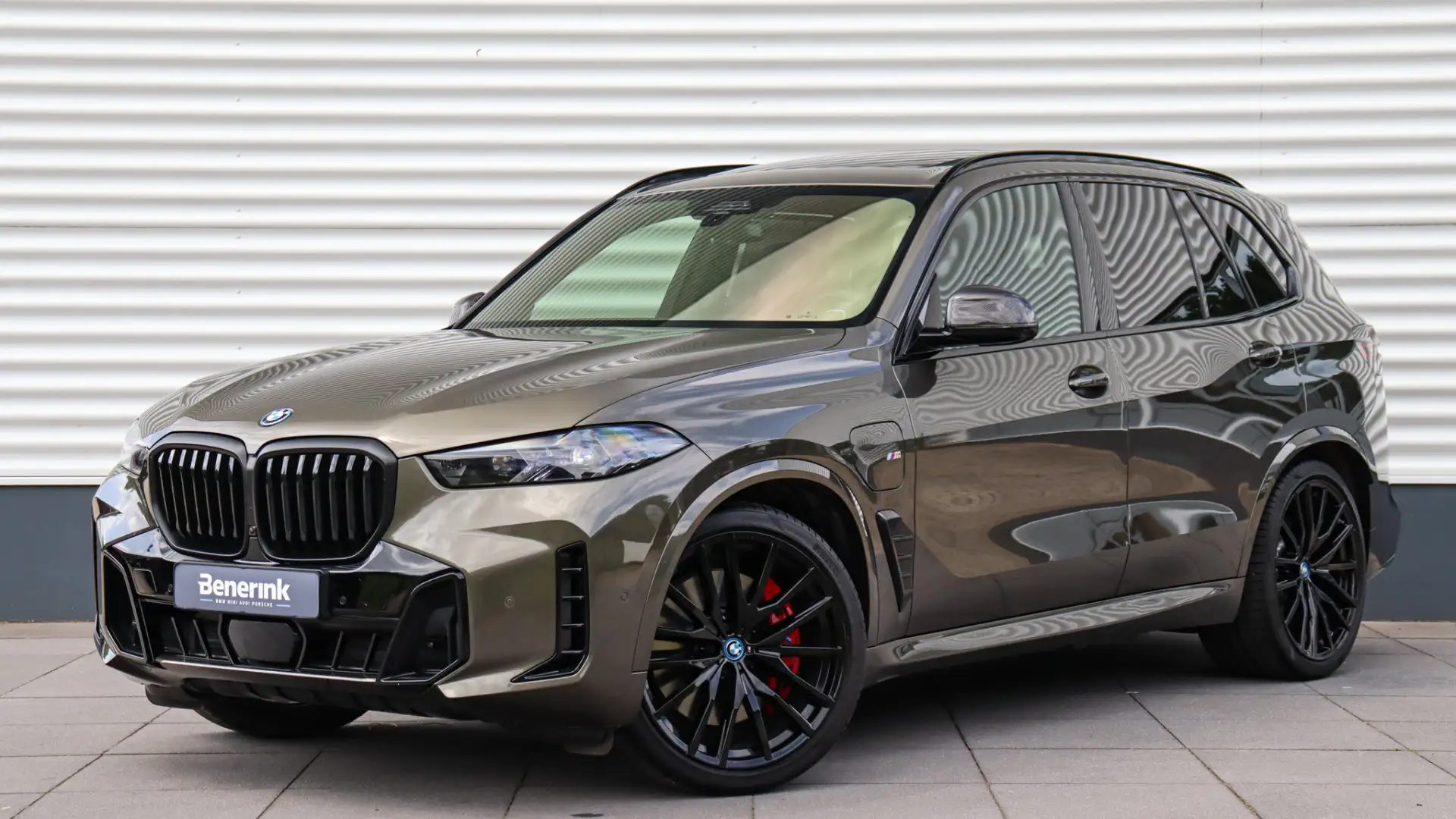 BMW X5 xDrive50e M-Sport Pro | Bowers & Wilkins | Massage Groen - 1