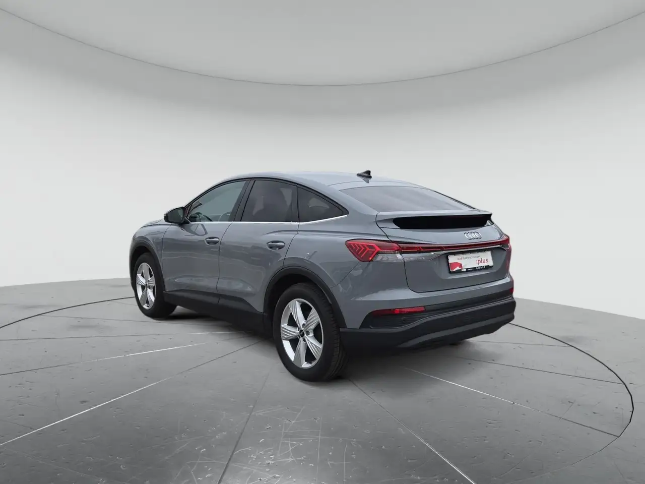 Audi Q4 e-tron 35, LED/19"/VIRTUAL/2xPDC/GR 4