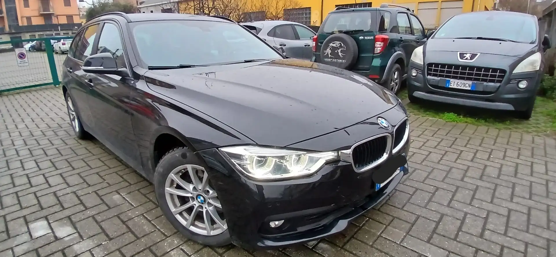 BMW 318 Nero - 1