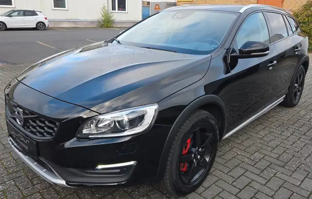 Volvo V60 Cross Country Momentum ACC AHK  Virtual