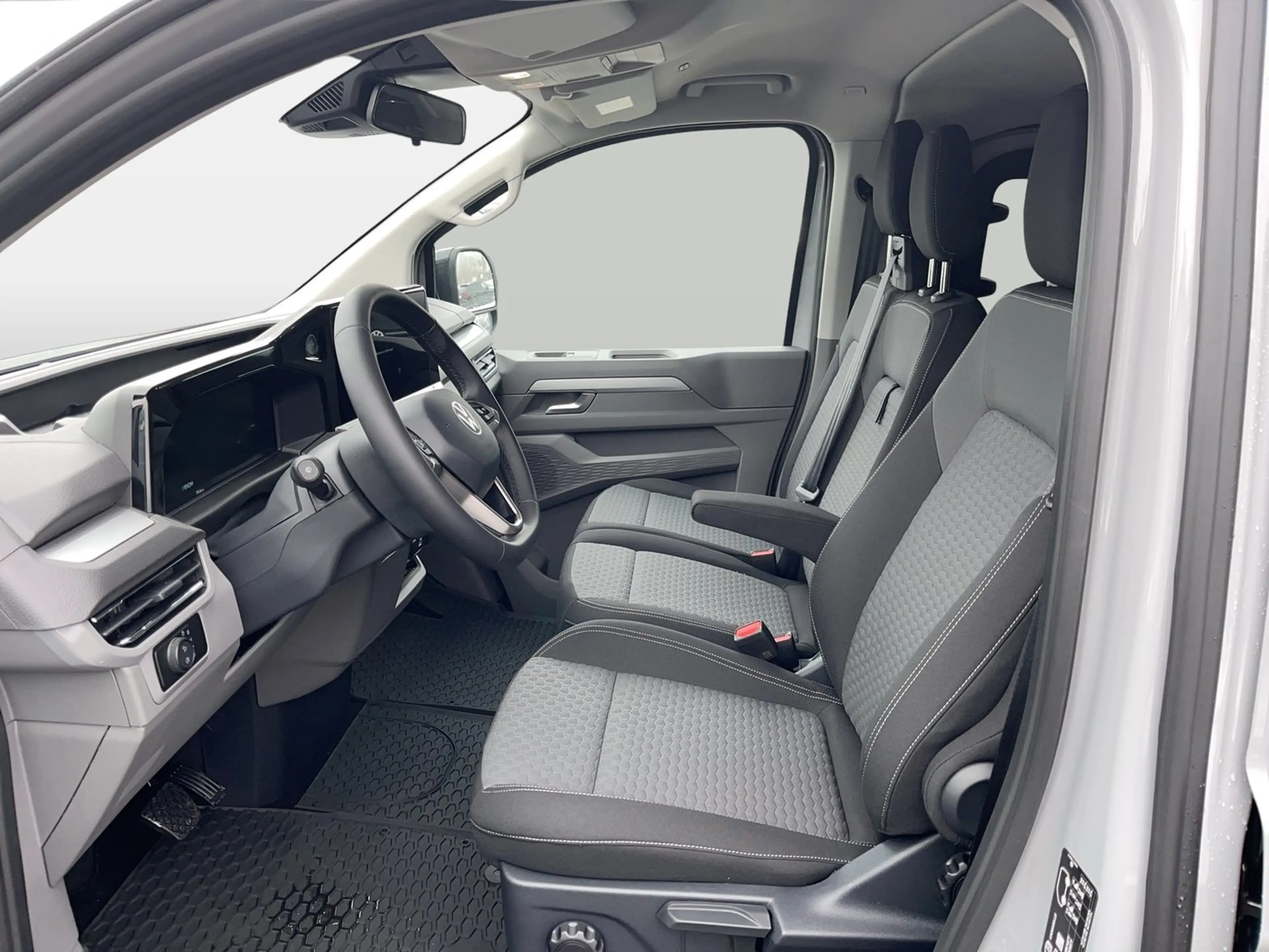Volkswagen T7 Caravelle VW T7 Caravelle Life LR TDI 4MOTION — photo 6