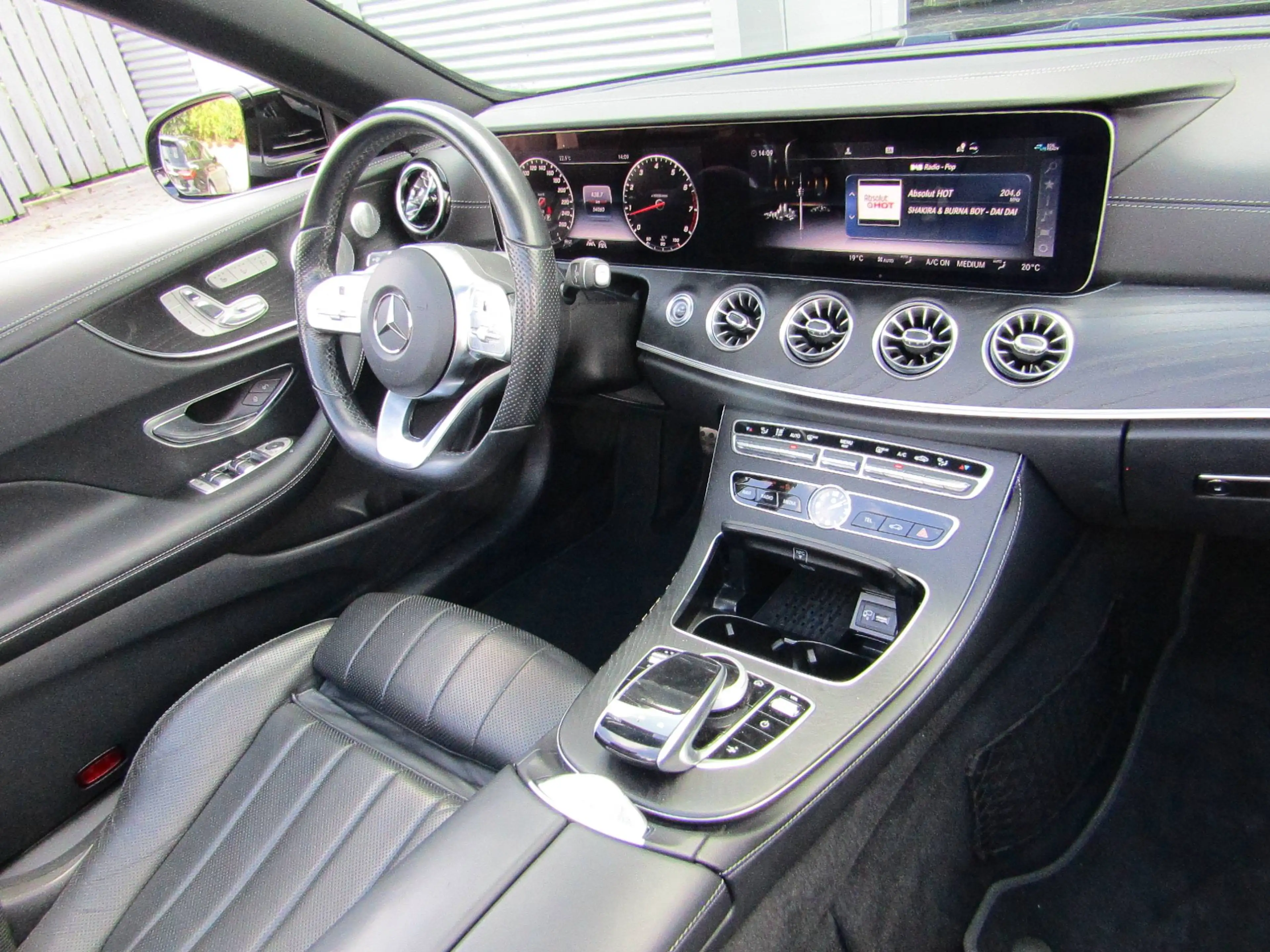 Mercedes-Benz E 450 E 450 4Matic AMG line 20" Luftgefedert v.Extras — photo 15