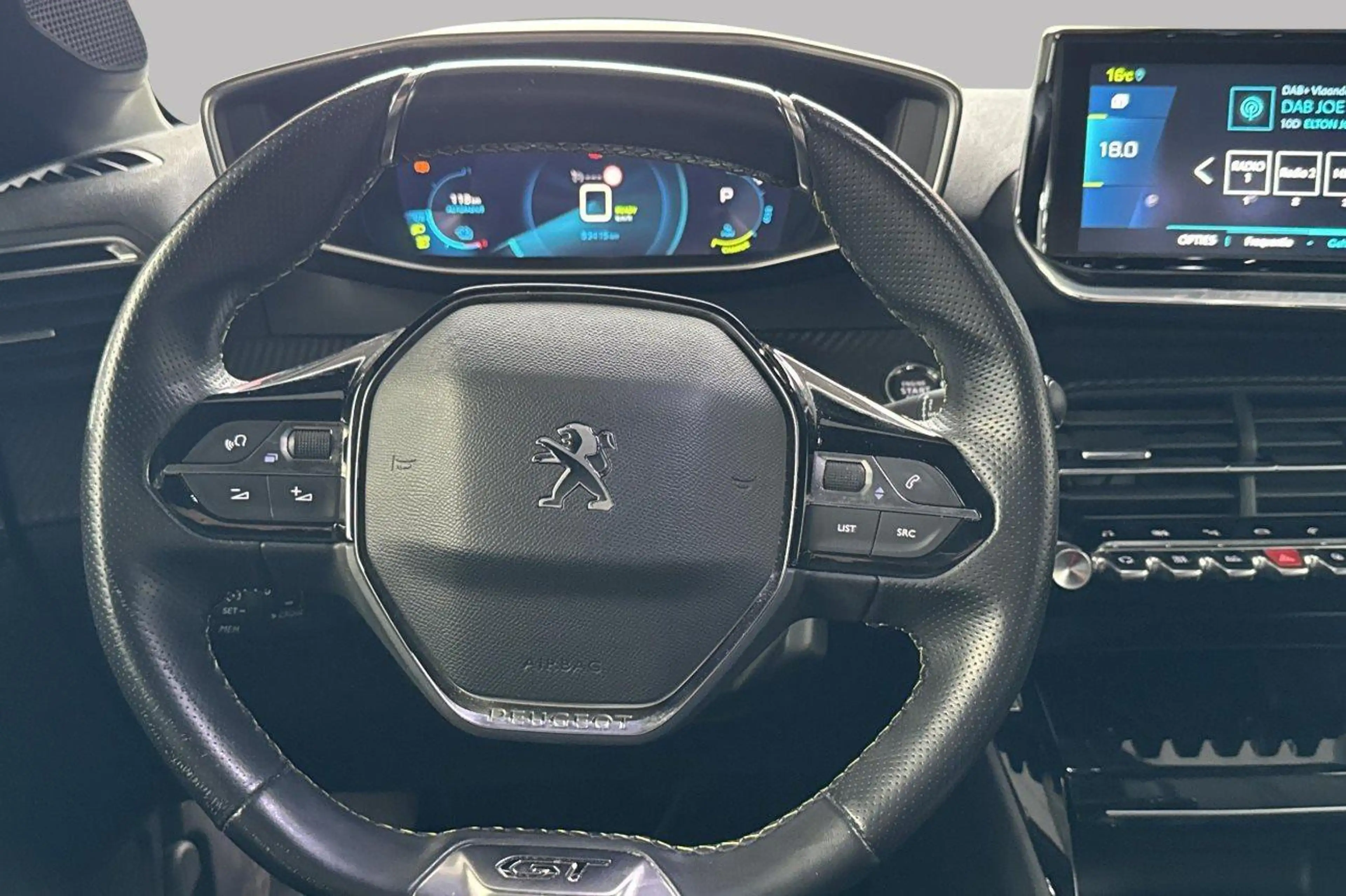 Peugeot e-208 GT Line EV 50 kWh — photo 12