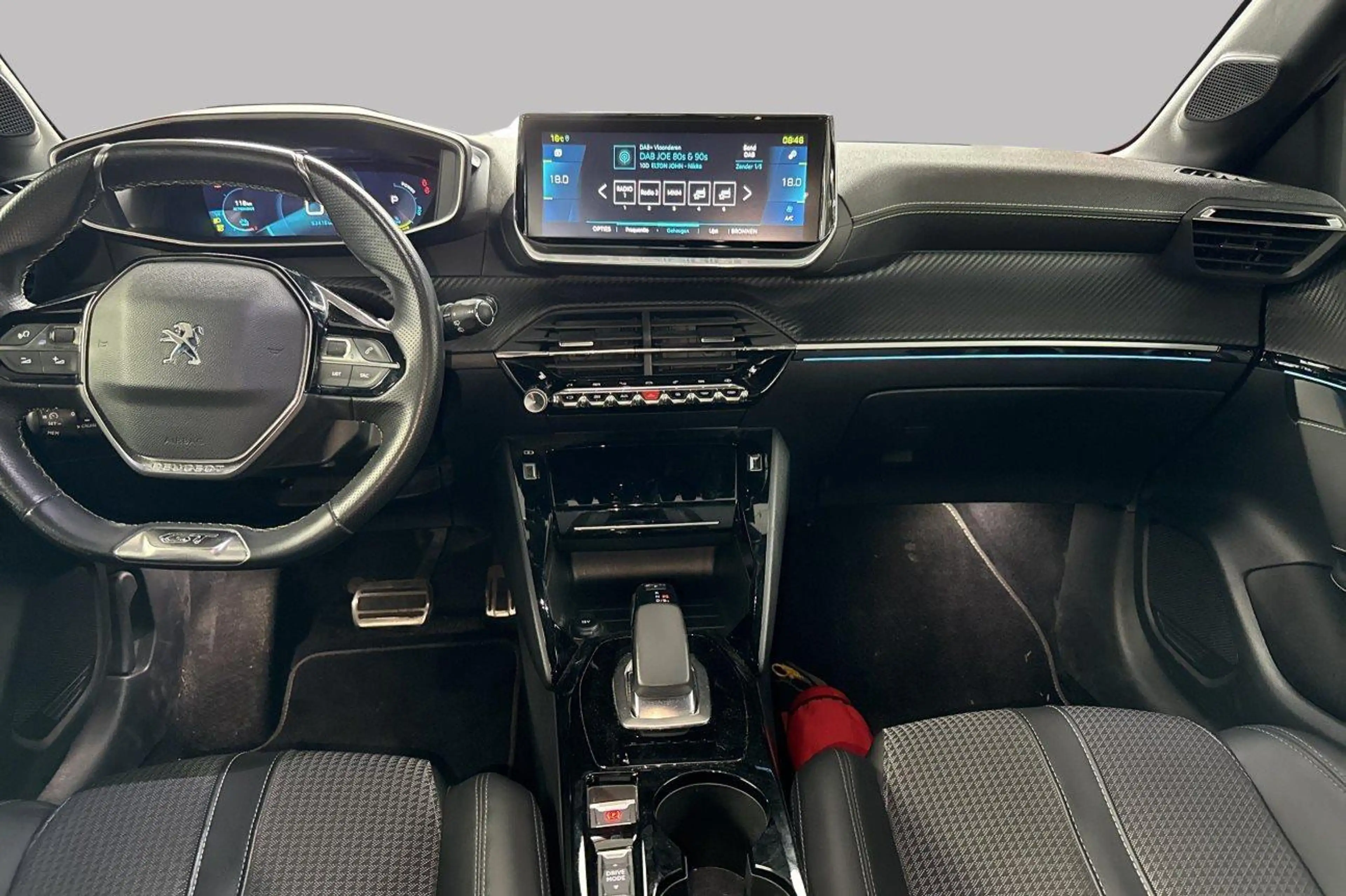 Peugeot e-208 GT Line EV 50 kWh — photo 11