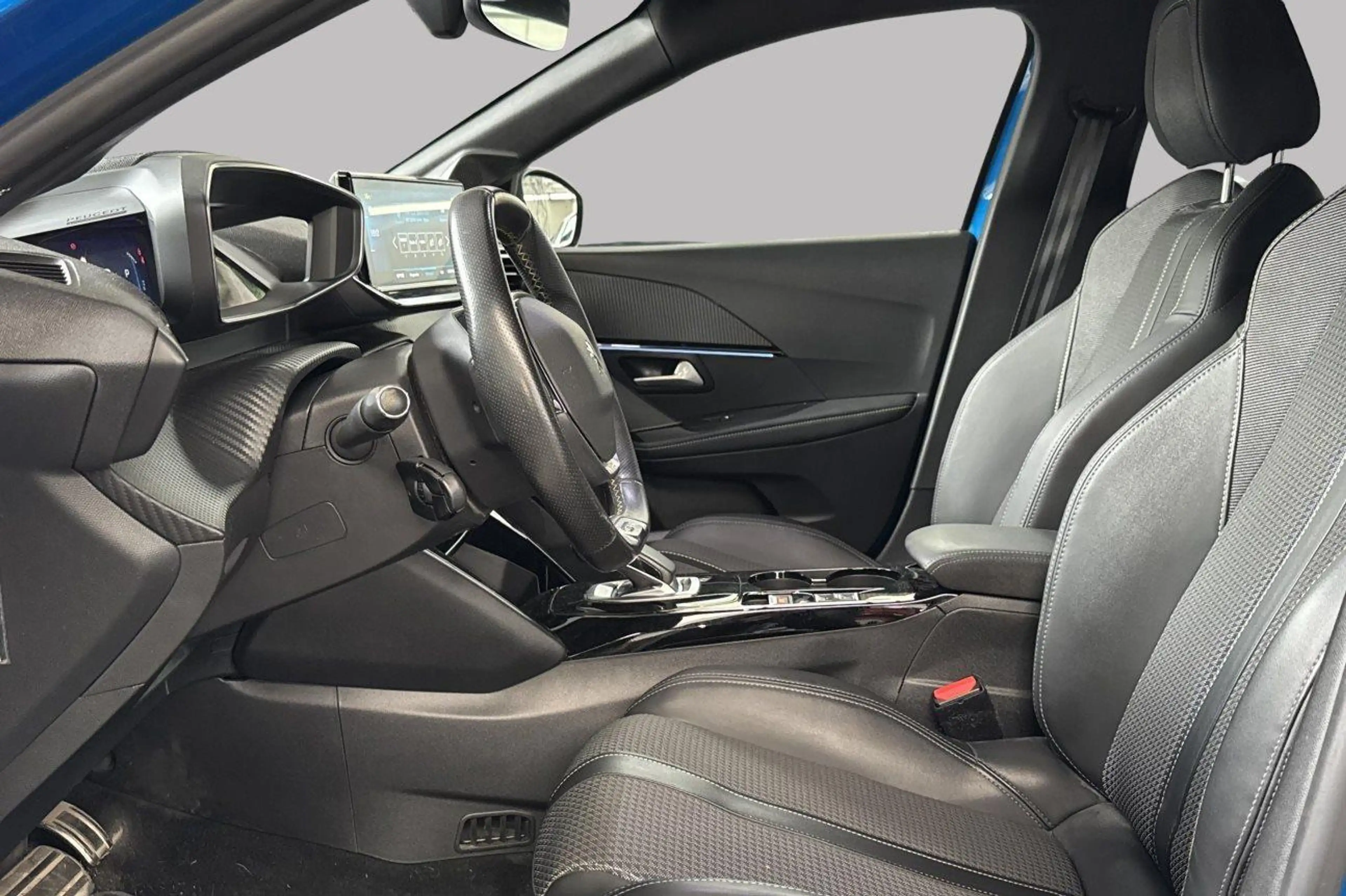 Peugeot e-208 GT Line EV 50 kWh — photo 10