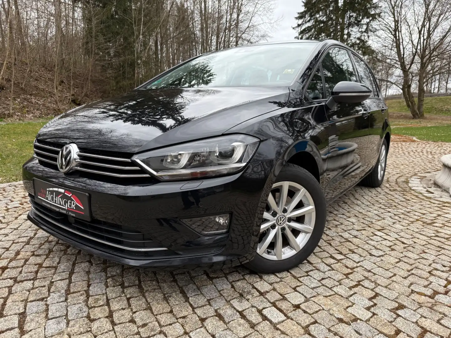 Volkswagen Golf Sportsvan LED Panorama Navigation Zwart - 2