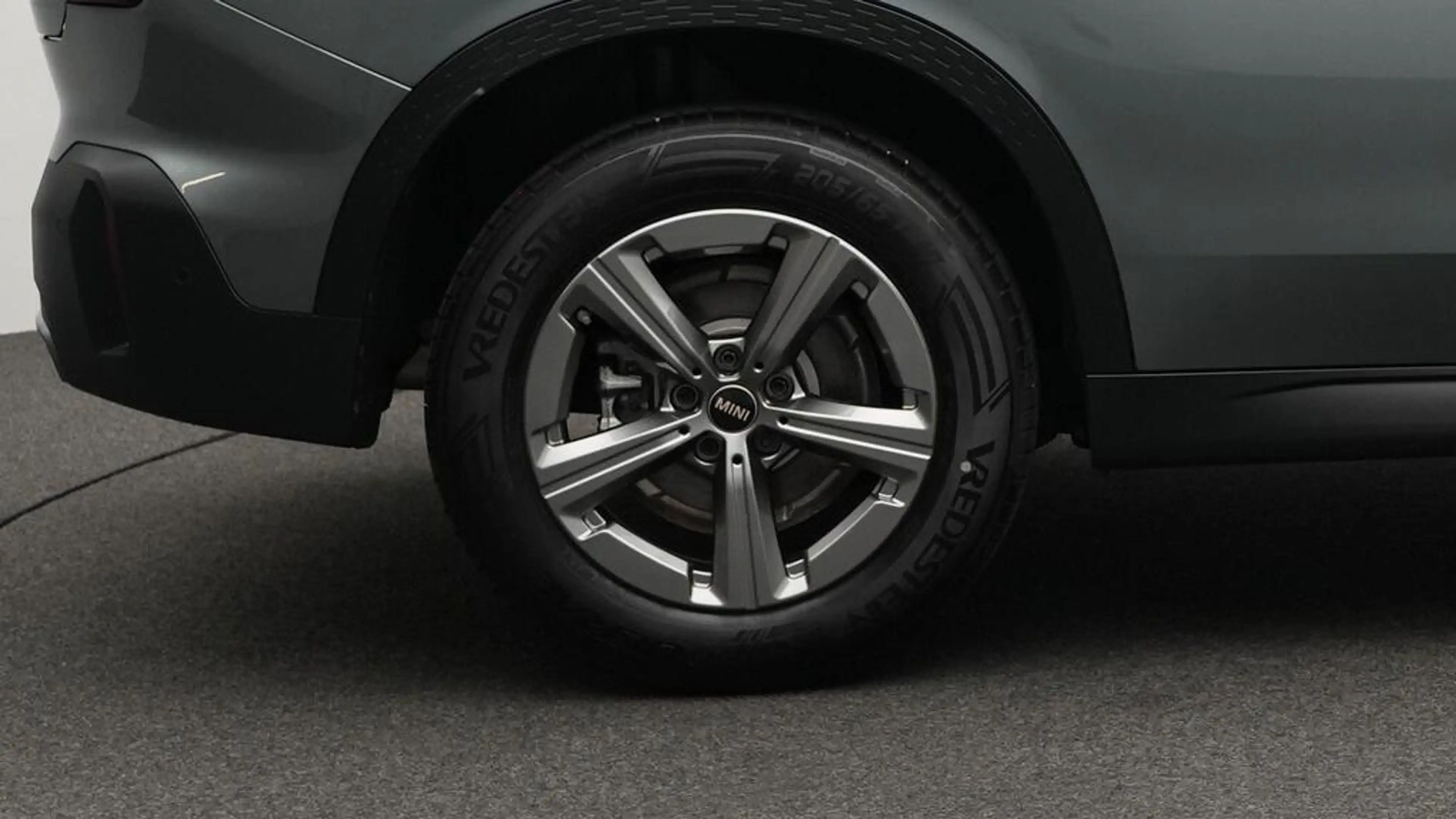 MINI Countryman C Classic Trim — photo 10