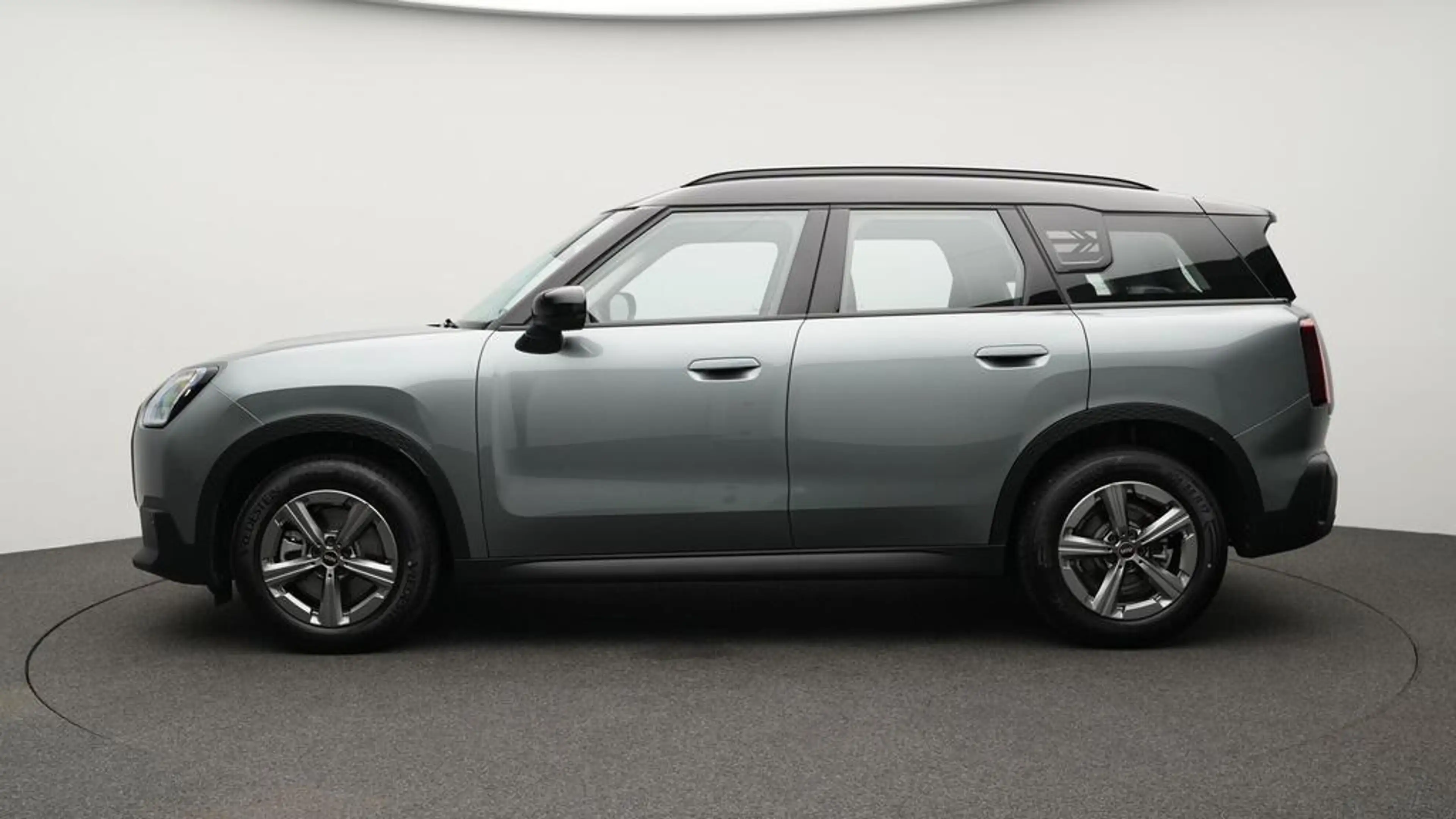 MINI Countryman C Classic Trim — photo 3