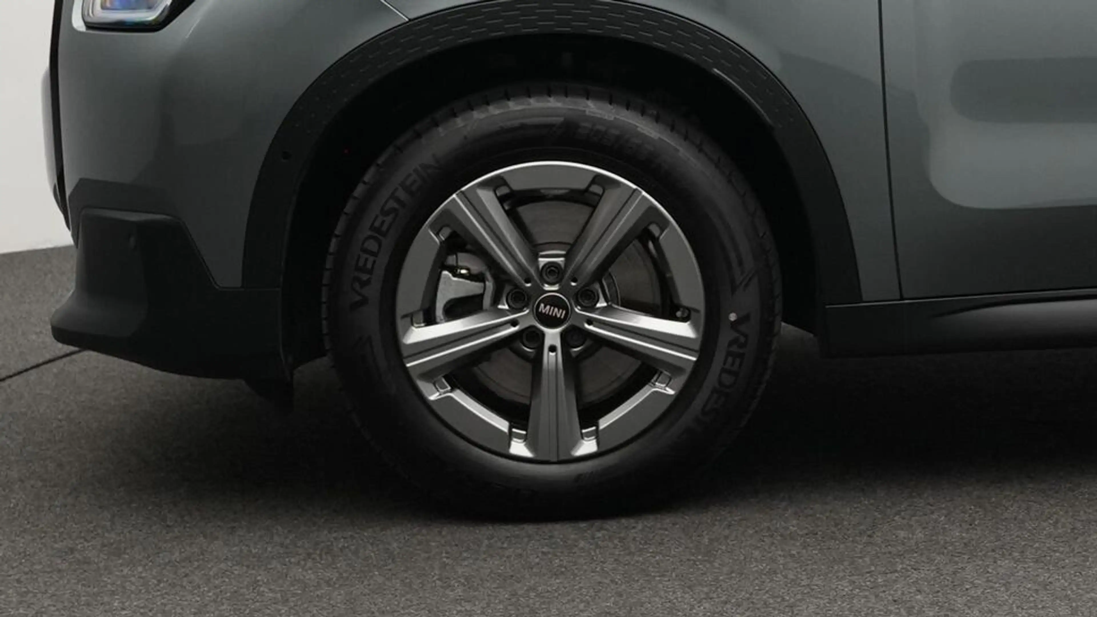 MINI Countryman C Classic Trim — photo 12