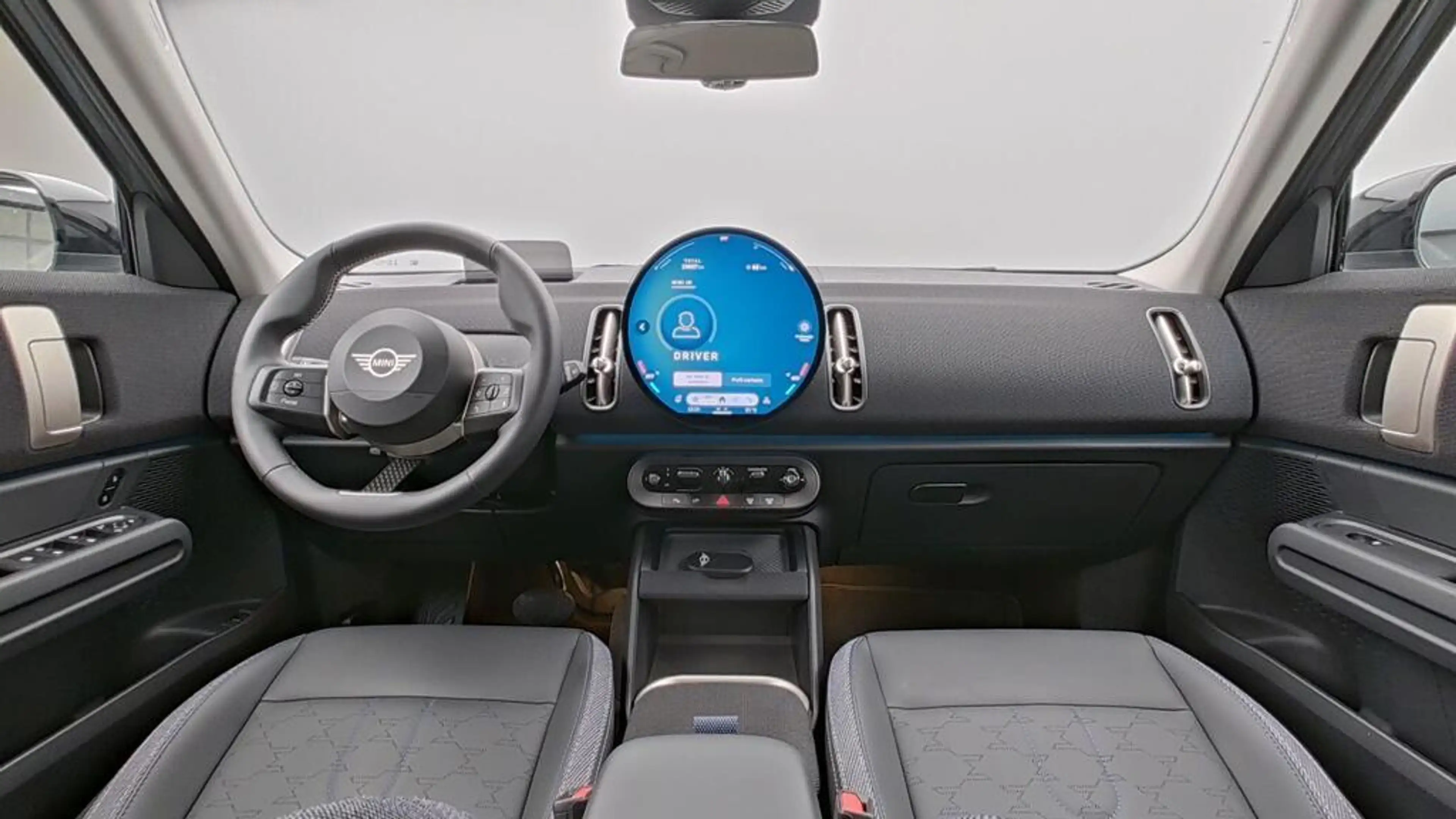 MINI Countryman C Classic Trim — photo 14