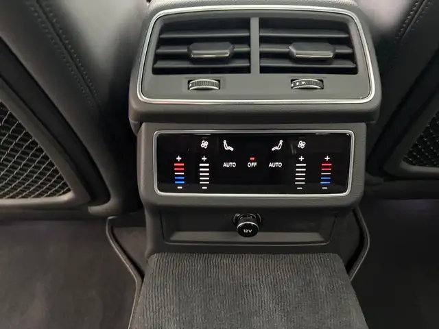Audi A6 view 12