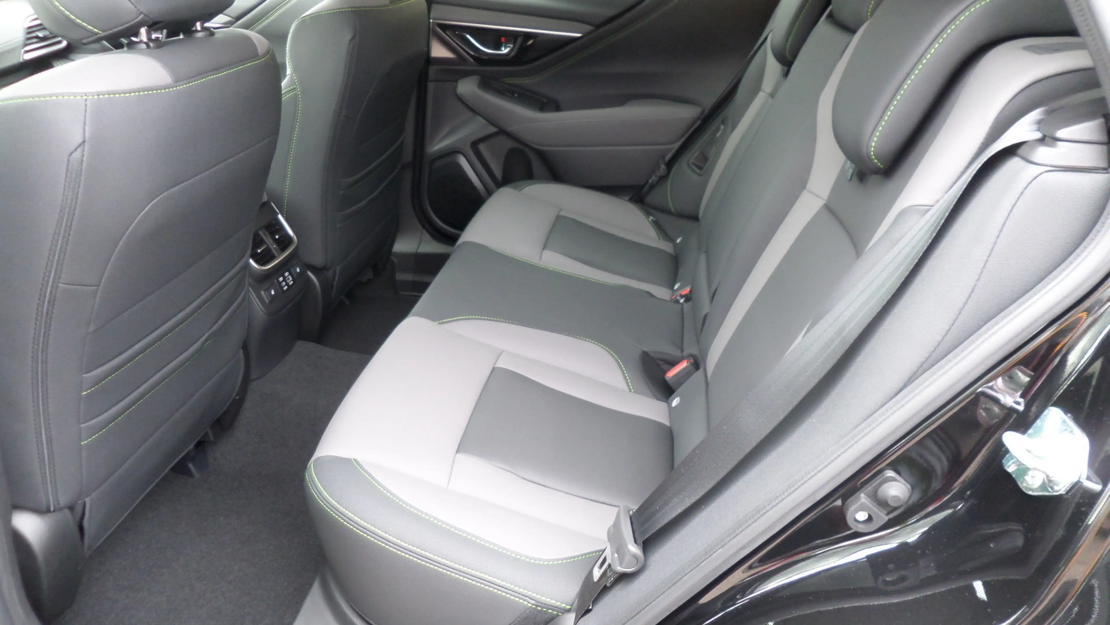 Subaru OUTBACK Edition Exclusive Cross 2.5 i 169 PS Sitzheizung vorne&hinten/Navi/Klimaautomatik — photo 13