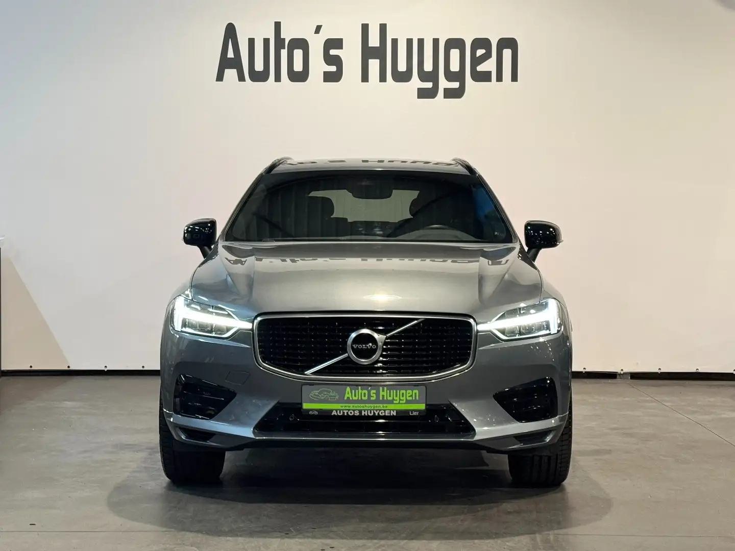 Volvo XC60 T4 Geartronic R-Design Gris - 2