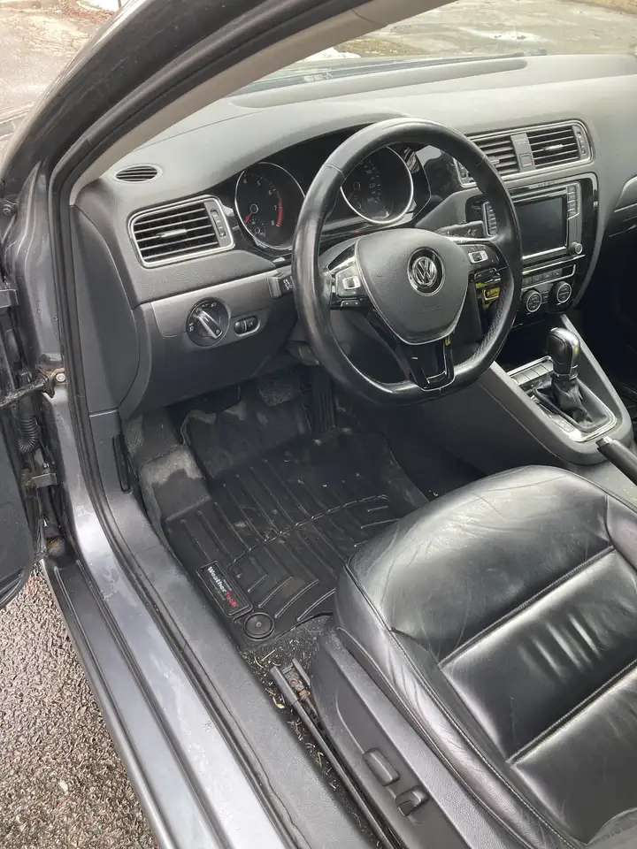 Volkswagen Jetta снимка Volkswagen Jetta