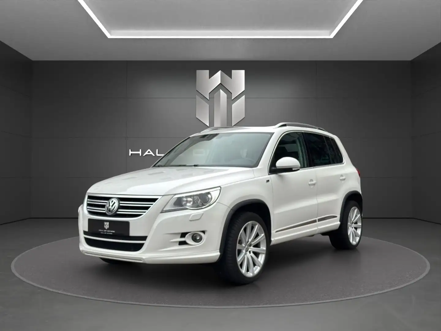 Volkswagen Tiguan 2.0 TSI | 4Motion | R-Line | Pano | AHK Blanc - 1