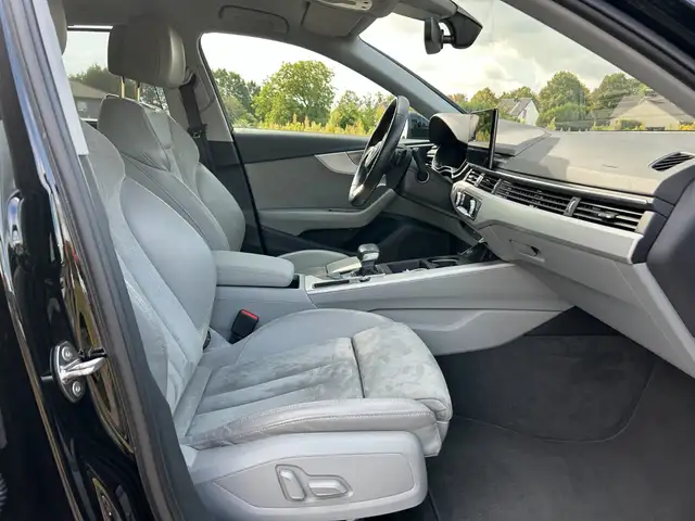 Audi A4 view 25