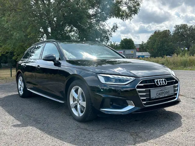 Audi A4 view 7