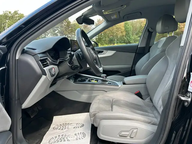Audi A4 view 10