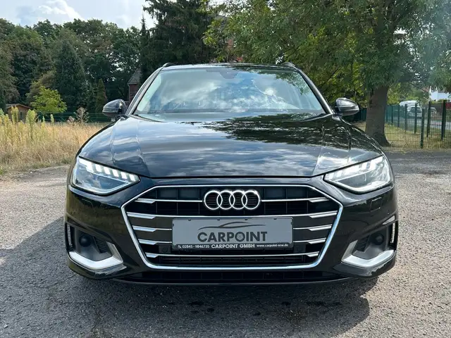 Audi A4 view 8