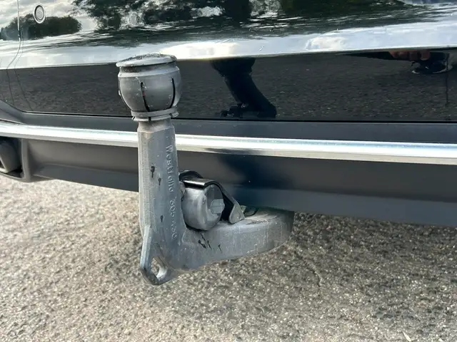 Audi A4 view 23
