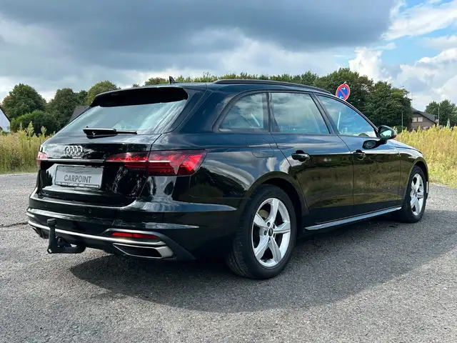 Audi A4 view 5