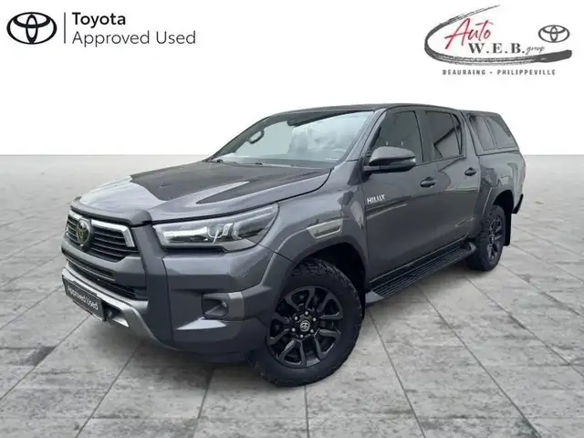 Toyota Hilux Double Cab 2.8 204hp 6AT Invincible