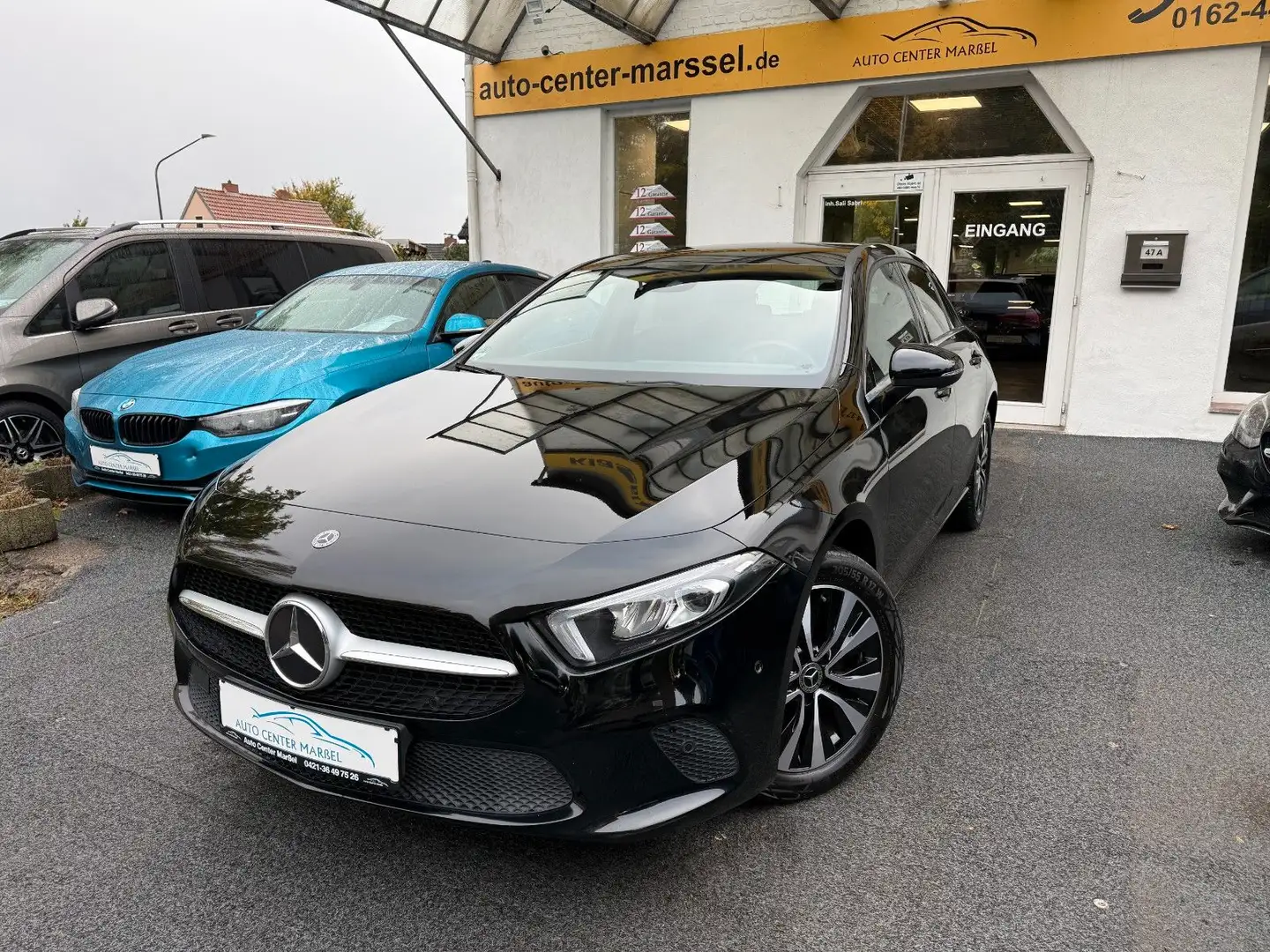 Mercedes-Benz A 250 e SPURHALTE/TOTWINKEL/WIDESCREEN/LED/NAVI Noir - 1