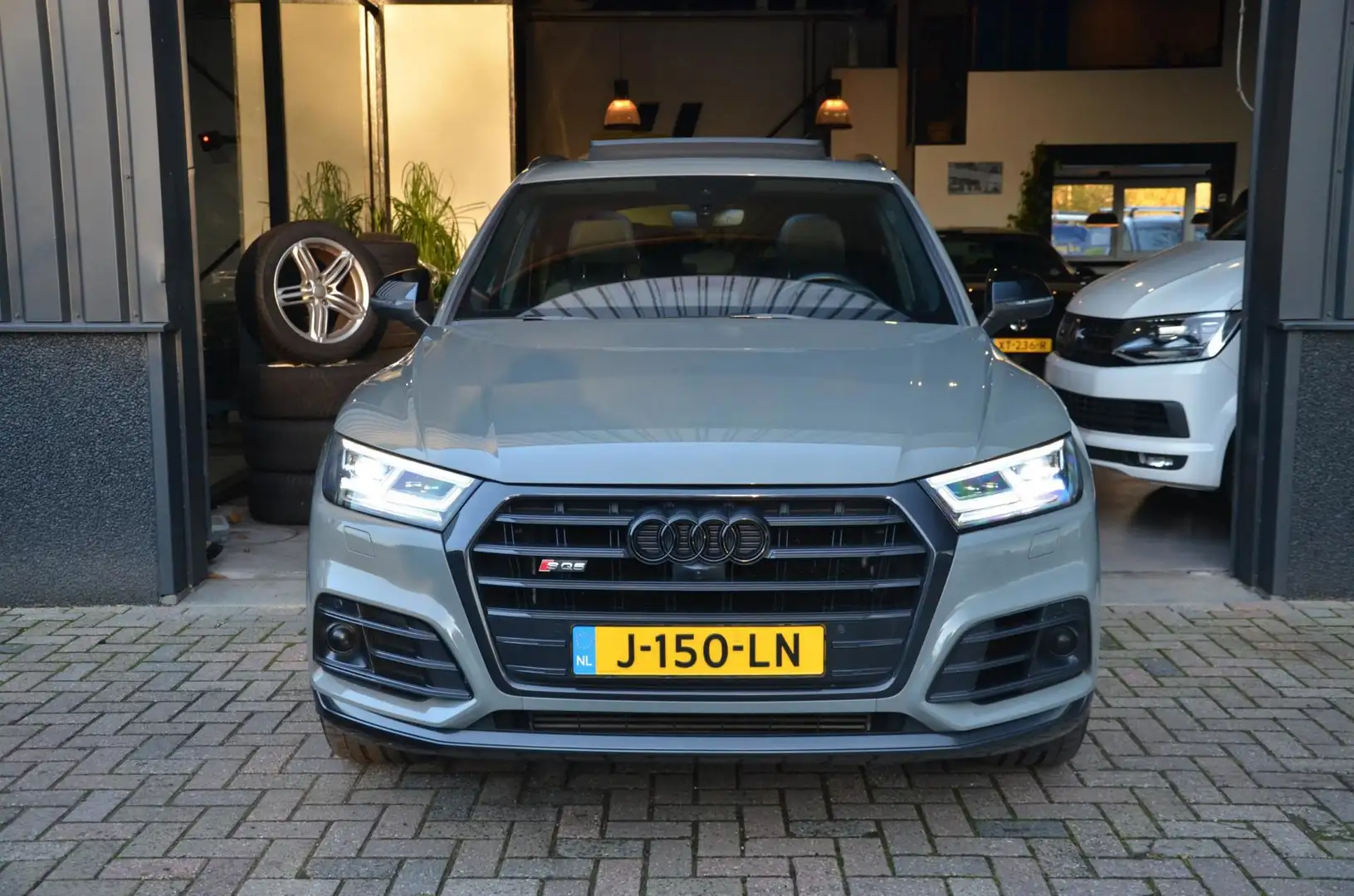 Audi Q5 SQ5 3.0 TFSI quattro Pano, Luchtvering, Matrix, He Grijs - 2