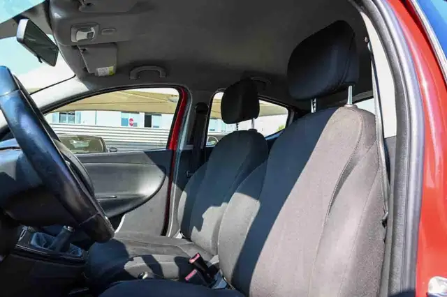 Lancia Ypsilon view 10